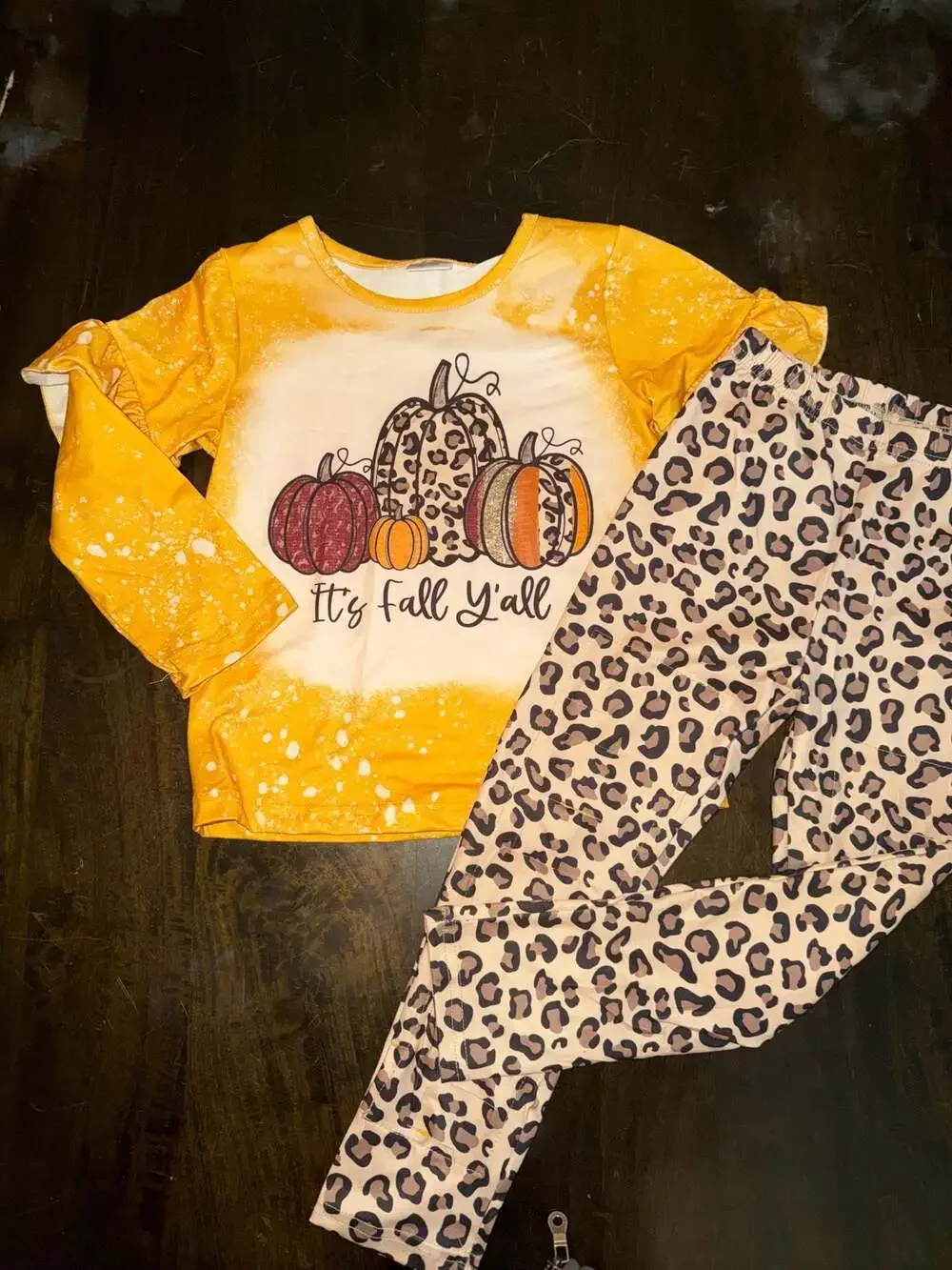 It's Fall Y'all Leopard Pumpkin Bleached Top and Leopard Leggings Size L (5)
